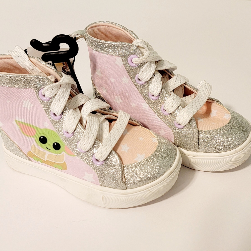 Girls high-top Grogu sneakers